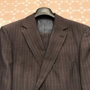 Hugo Boss suit 44 R